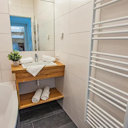 Happy 4 By Alpenidyll * Aich (Styria)