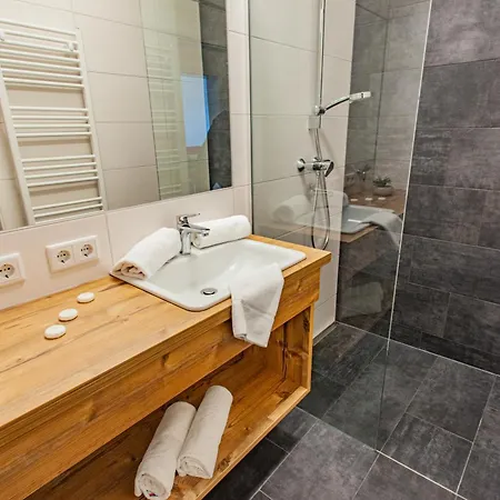 Happy 4 By Alpenidyll Aich (Styria)