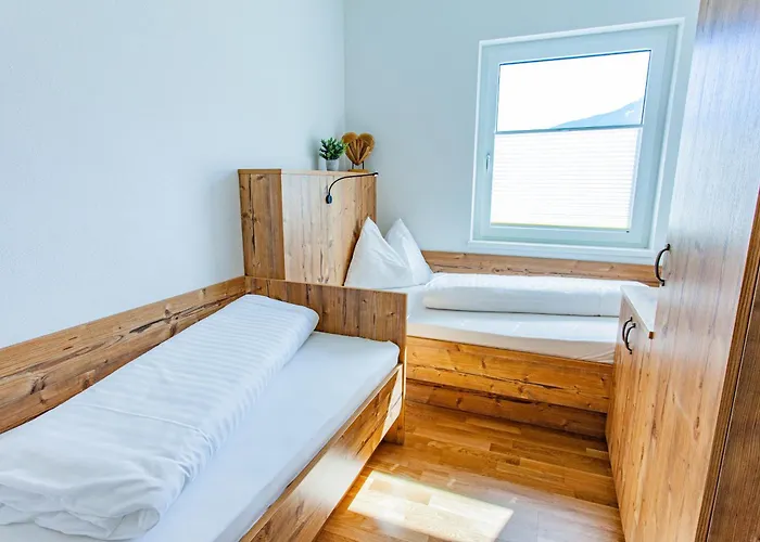 Happy 4 By Alpenidyll *