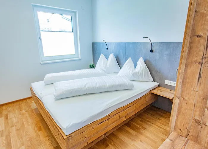 Happy 4 By Alpenidyll